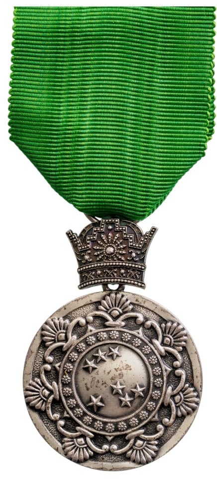 Medal of Pleiades, 1955: 3rd Class. Breast Badge, 45x34 mm., Silver, original suspension ring and ribbon. Extremely fine and very rare! I RR!
