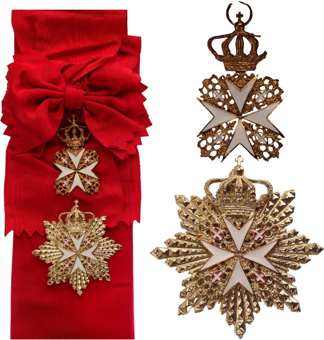 ORDER OF MALTA: Grand Cross Set. Sash Badge, 69x39 mm, gilt Metal, one side partially enameled, original suspension ring and crown, with long sash. Breast Star, 81x76 mm, gilt Metal, superimposed part partially ename
