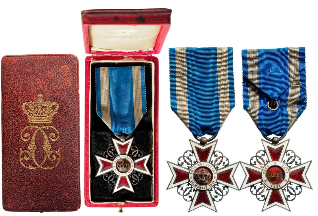 ORDER OF THE CROWN OF ROMANIA, 1881: Knight's Cross, 1st Model, Civil. Breast Badge, 42 mm, Silver, both sides enameled, original suspension ring and ribbon, in superb case of issue by "Joseph Resch & Fils -Bukarest" with gilt monogram o