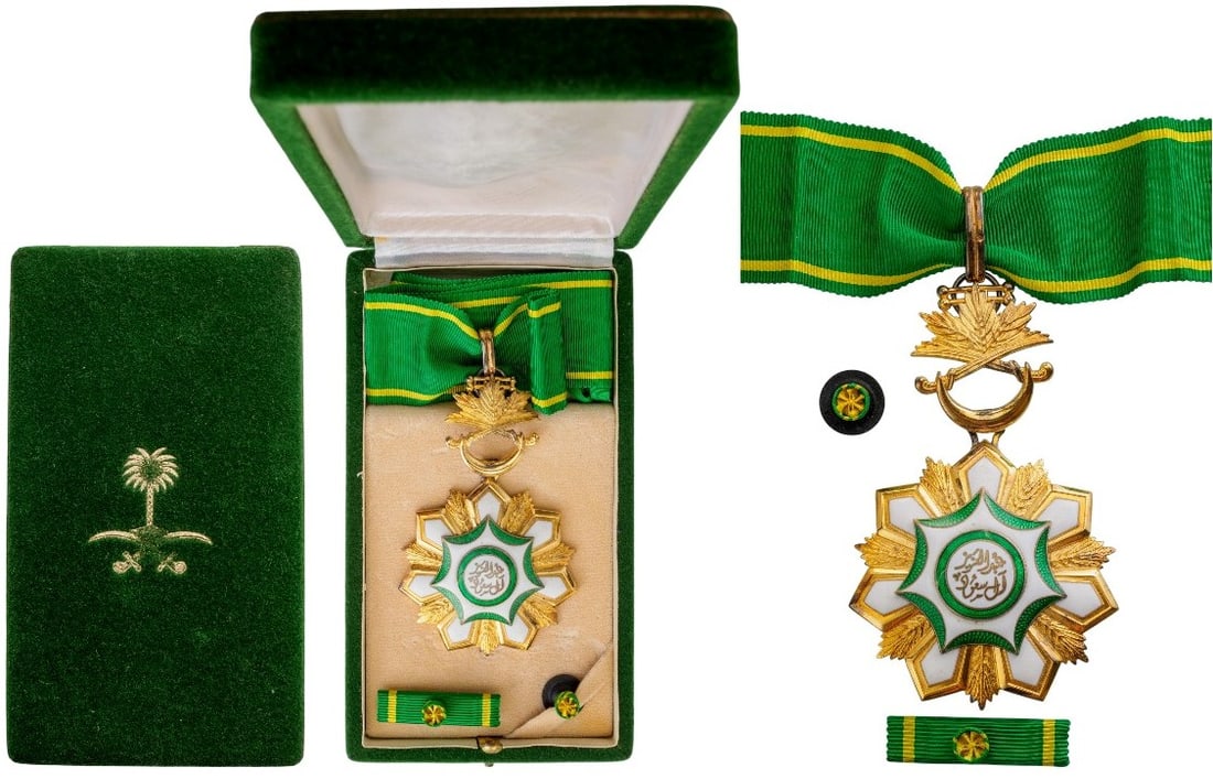 Order of Abdul Aziz, 1st Type: Commander's Cross, 2nd Class. Neck Badge, 90x57 mm, gilt Silver, one side enameled, original suspension device, ring, loop and complete ribbon, in velvet case of issue with gilt weapon on the lid, tog