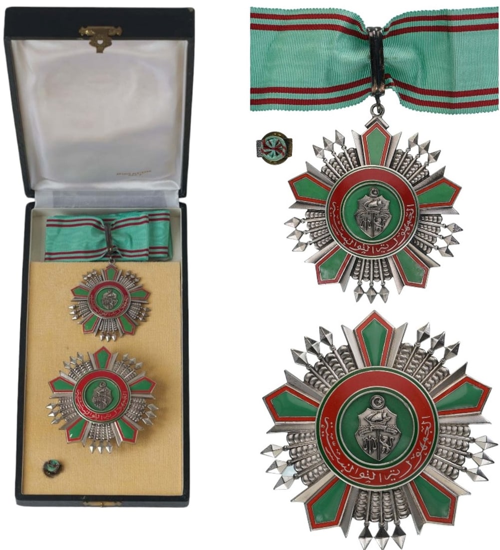 ORDER OF THE REPUBLIC: Grand Officer's Set, 2nd Model, instituted in 1963. Neck Badge, 73x63mm, Silver, one side enameled, original suspension ring and ribbon. Breast Star, 86 mm., Silver, hallmarked, maker's mark "AB - Art