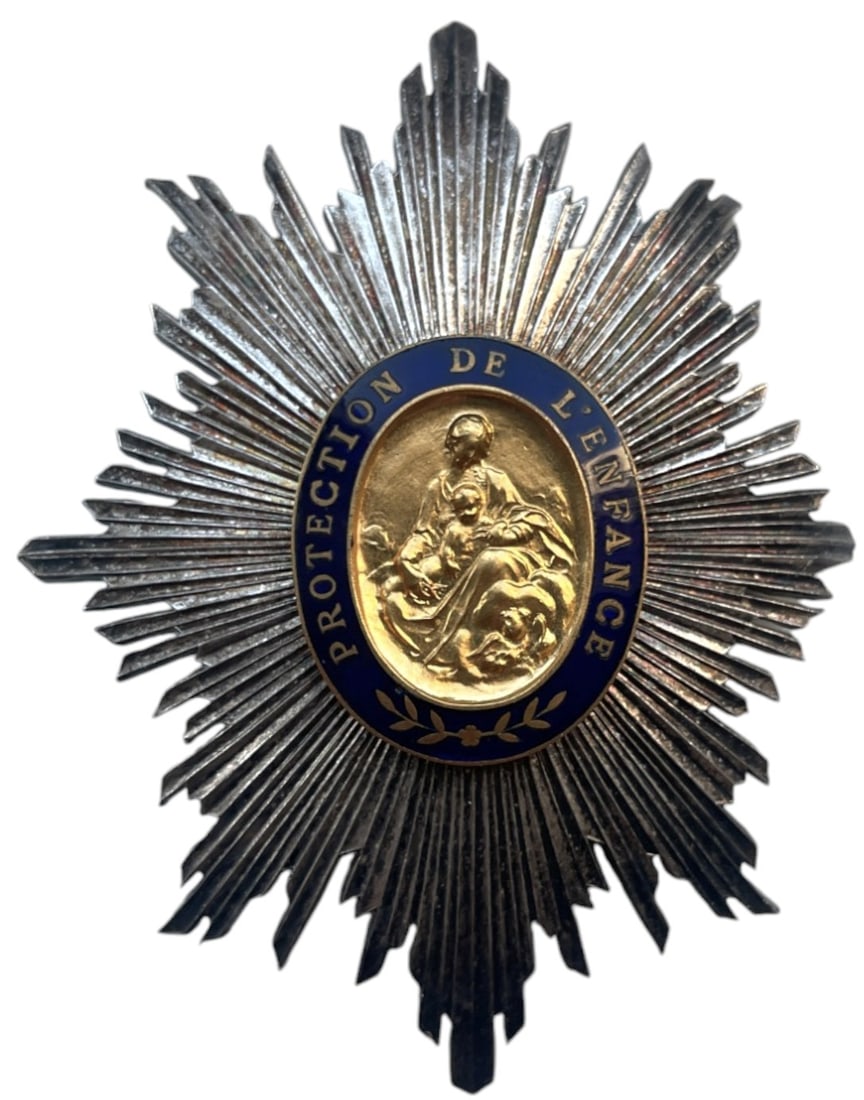 Child Protection Badge: Breast Star, 85x66 mm,, partially gilt Silver, maker’s mark, superimposed parts enameled, vertical pin. Attractive star, in mint state! I R!