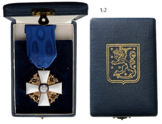 ORDER OF THE WHITE ROSE: Country: FINLAND Knight 's Cross, Civil Division. Breast Badge, silver gilt, 40 mm, enameled, hallmarked in the suspension knob, original ribbon, in case of issue by "Tillander", with coat of arm on t