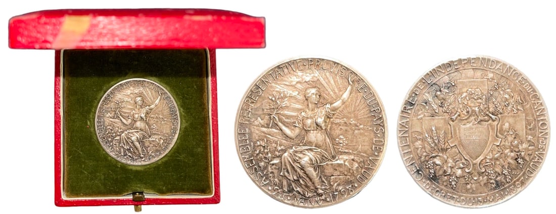 Vaud, Medal 1898 for the Centenary of the Independence of Canton Vaud: Silver (37 mm, 24.13 g). Lavanchy 23, in original case of issue. UNC!