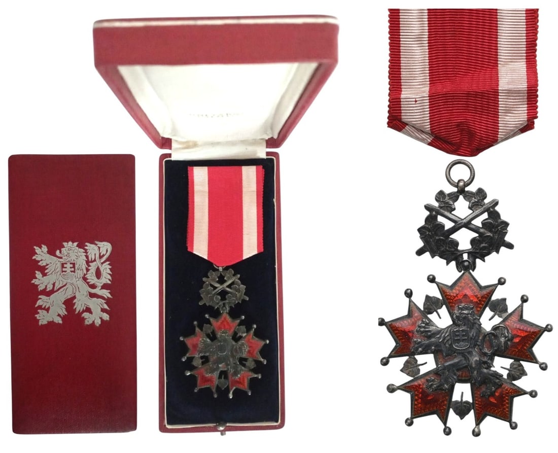 Order of the White Lion: Knight's Cross, instituted in 1922. Breast Badge, 64x44 mm., Silver, enameled (reverse center missing), original suspension wreath with crossed swords, ring and ribbon, in superb case of issue by Karn