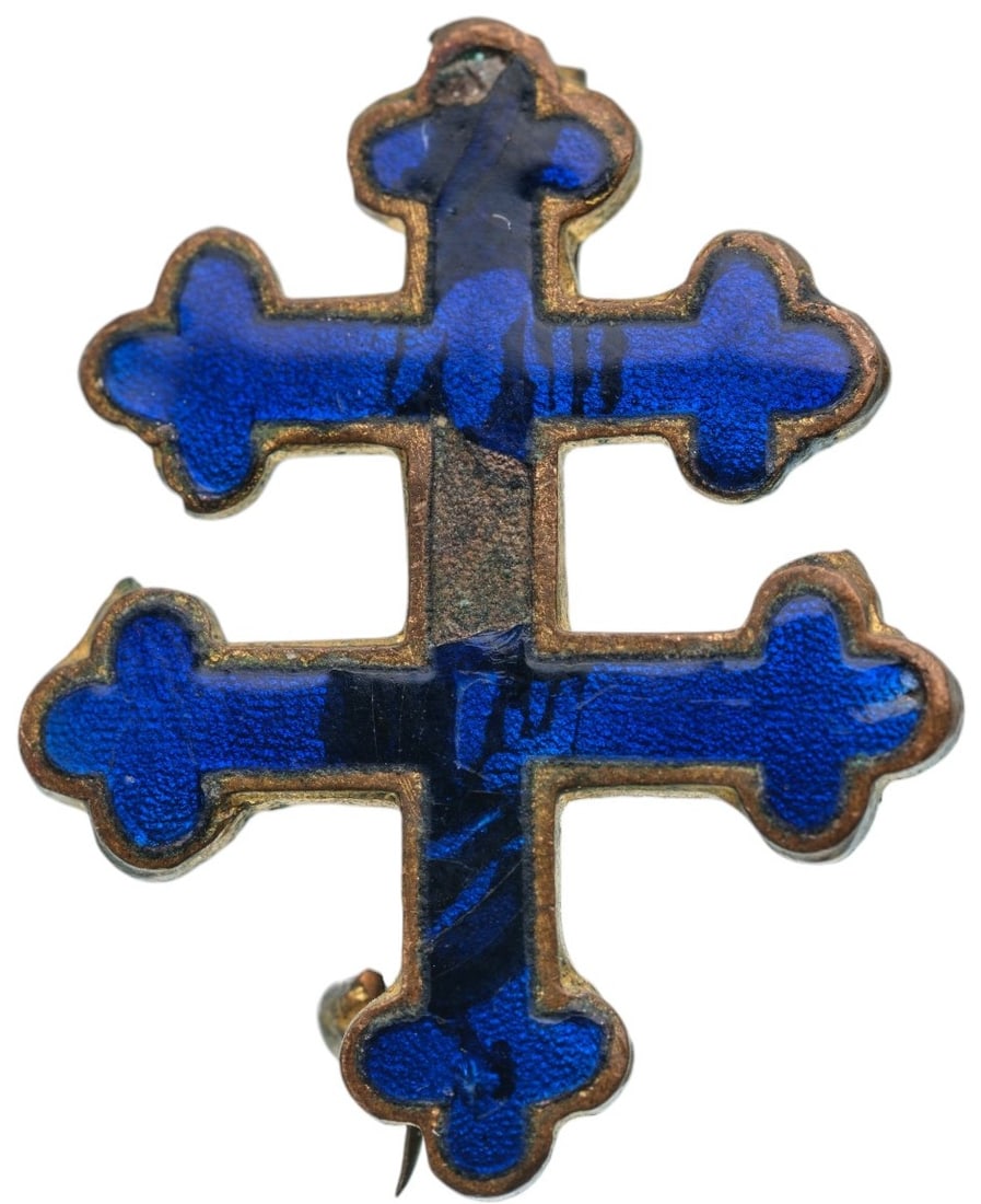 Lorraine Cross for the Eliberation, 1944: Breast Badge, 23x18 mm, gilt Bronze, enameled, thin pin on reverse. I