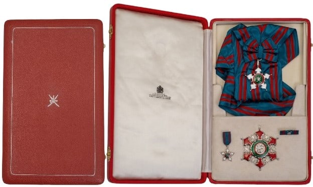 The Order of Oman (Wisam AlOman), Military Division, founded by Sultan Qaboos on 23rd July 1970 (1 of 2)