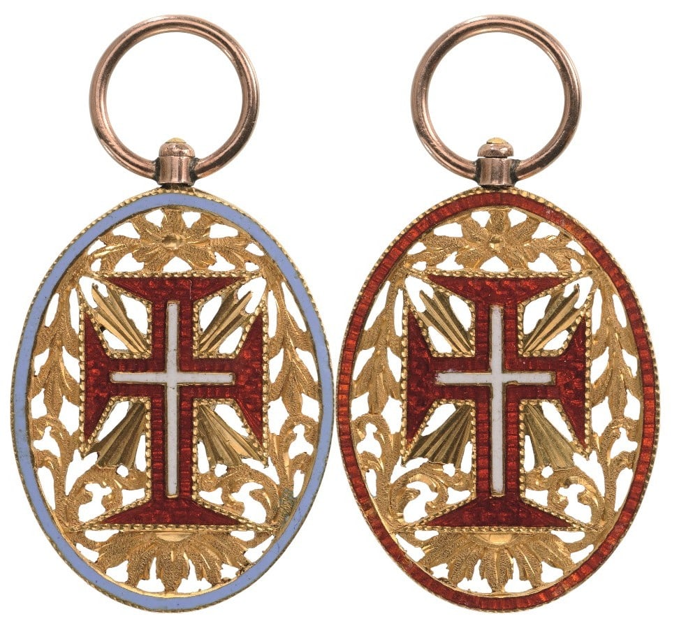 Military Order of Christ: An early, outstanding, reduced size Breast Badge of the Order: oval, gold medallion made as a frame enameled in red to the obverse and sky-blue to the reverse, enclosing the Order’s cross enriched w