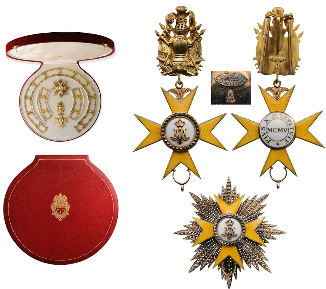 Order of the Golden Spur: A complete set of the Order: the badge, 105x56 mm, in gilt Silver and gold-yellow enamel the lower arm, fitted with a separately made spur, with rotating wheel, white enameled centre medallion with gi