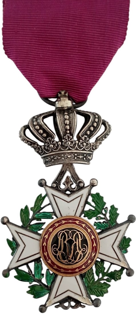 ORDER OF LEOPOLD: Knight's Cross Civil, 5th Class, instituted in 1832. Breast Badge, 65x39 mm, Silver, both sides enameled (damages), central medallion enameled (obverse missing), original suspension crown, ring and