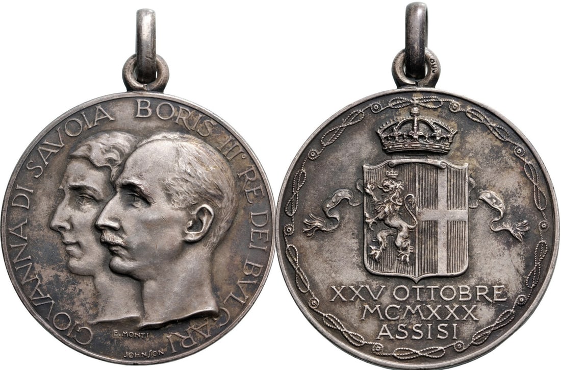 Wedding Medal Boris III and Giovanna of Savoia, 1930, Silver Class: Breast Badge, 34x30 mm., Silver, original suspension ring. Extremely fine condition and scarce! I R!