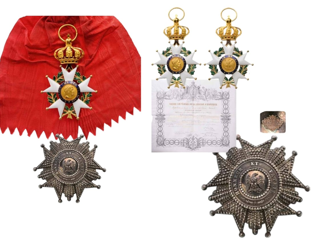 ORDER OF THE LEGION OF HONOR: Grand Cross Set, 2nd Empire (1852-1870). Sash Badge, 100x67 mm., GOLD, enameled, large suspension ring and original, full sash. Luxury Breast Star, 87 mm., with chiselled and pierced rays, centre meda