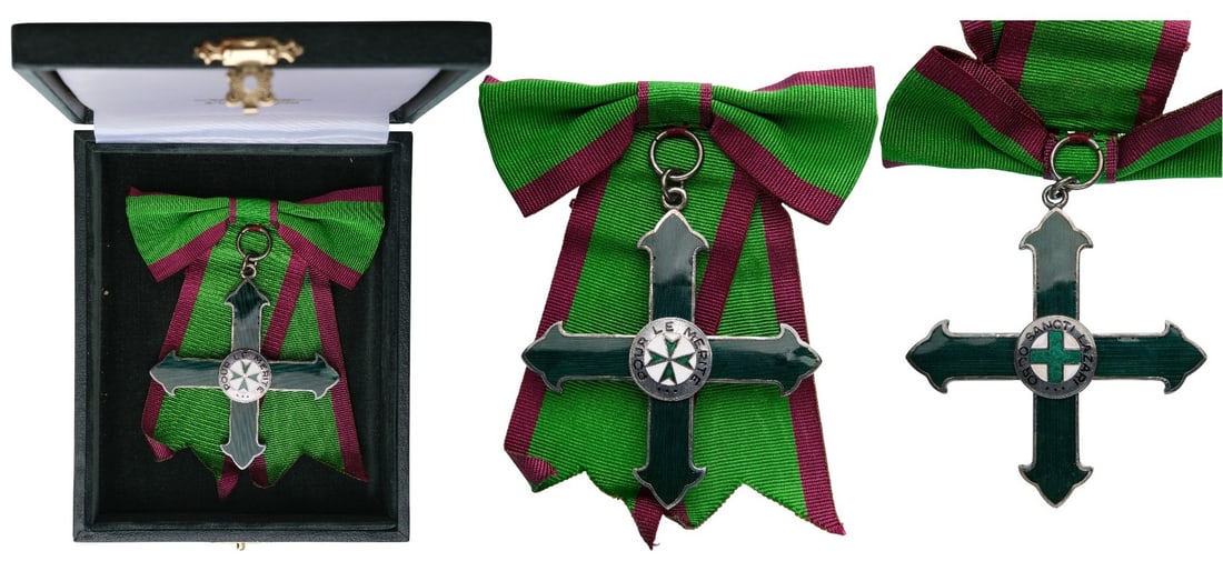 ORDER OF ST LAZARUS: Commander's Cross. Neck Badge, 68 mm, Silver, enameled, original suspension ring and ribbon with bow, in original case of issue by "Toye, Kenning & Spencer Limited - London". Mint condition! I