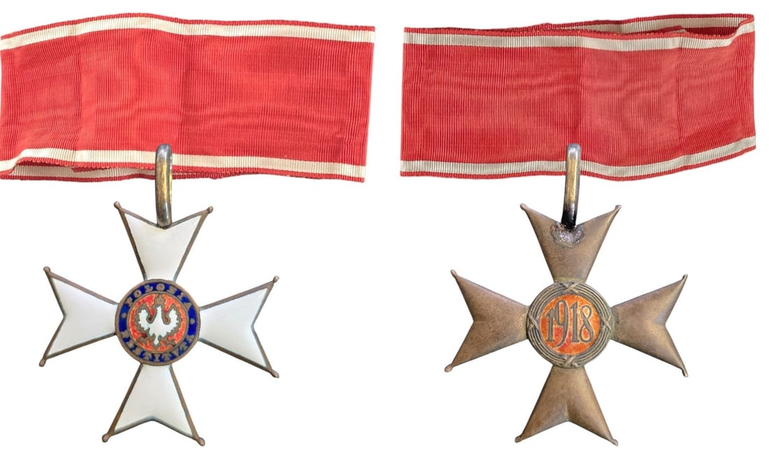 The Order of Polonia Restituta (Order Odrodzenia Polski): Commander's Cross, 3rd Class, 1st Model (1918). Neck Badge, 57 mm, Bronze, both sides enameled, suspension ring, loop and ribbon. An interesting model in bronze, very fine condition! II