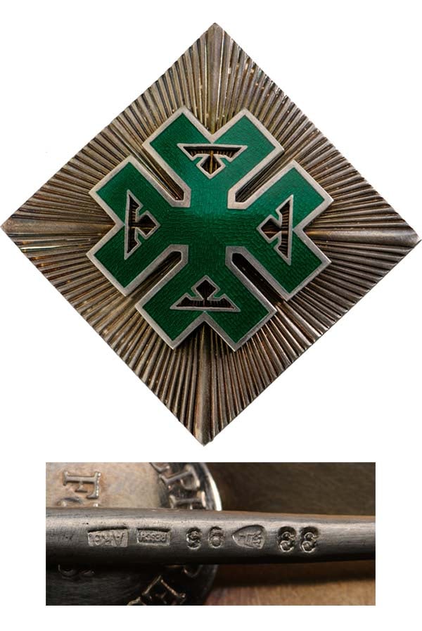 ORDER OF FERDINAND: Grand Officer`s Breast Star. Breast Star, 70 mm, silver, superimposed parts enameled, maker`s mark "Joseph Resch Fils, Bucharest", hallmarked "88-crown-95-RESCH-ARG". Very rare! I