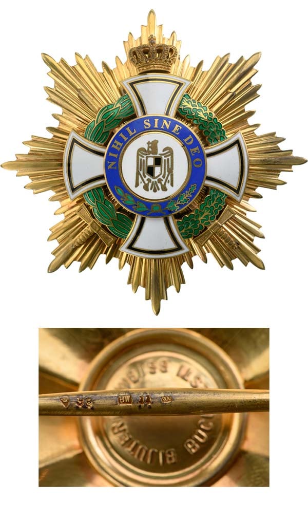 ORDER OF THE ROYAL HOUSE (1935): Grand Cross Star, 1st Model, Military, instituted in 1938. Breast Star, 88 mm., gilt Silver, maker`s mark "BIJUTERIA WEISS BUCURESTI", hallmarked " crown-39-BW-11-900", cross patteIee with convex edge