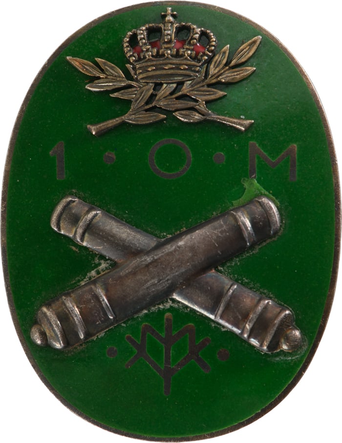 Special Collection of 7 Year Artillery Badges - Badge of the 1st Mountain Artillery Regiment: Breast Badge, 50x40 mm, Silver, hallmarked "900-anchor", maker`s mark "KK", pin on the back. I.M.S.P.R. 219. Very rare and attractive! I RR!