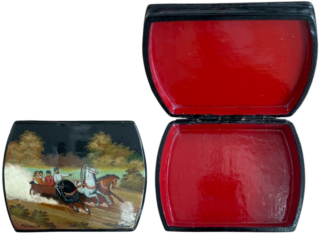 Fedoskino Lackered Wooden "Troika" Box (1 of 1)