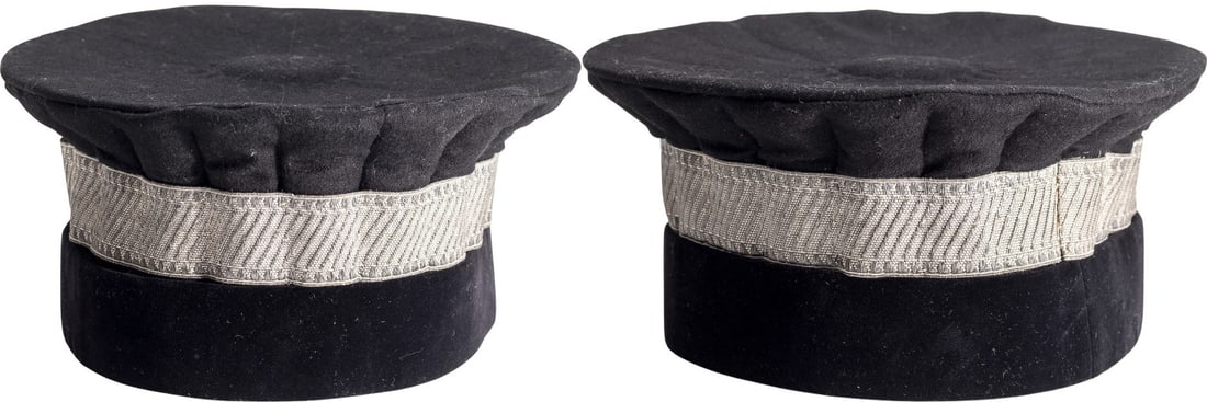 Headdress of a Magistrate Judge called "Mortier": Flat headdress of a magistrate judge called "Mortier" in fine black cloth, composed of a top band with black velvet bourdalou, two parts separated by a finely embroidered frieze. Our "Third Republic"