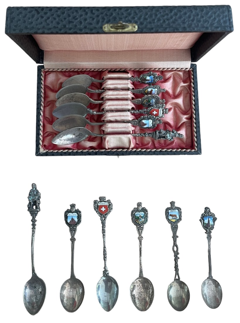 Set of 6 Spoons: Set of 6 Spoons in Silver and silvered Metal (4+2) with emblems and shields in a spoon case. Superb set! I