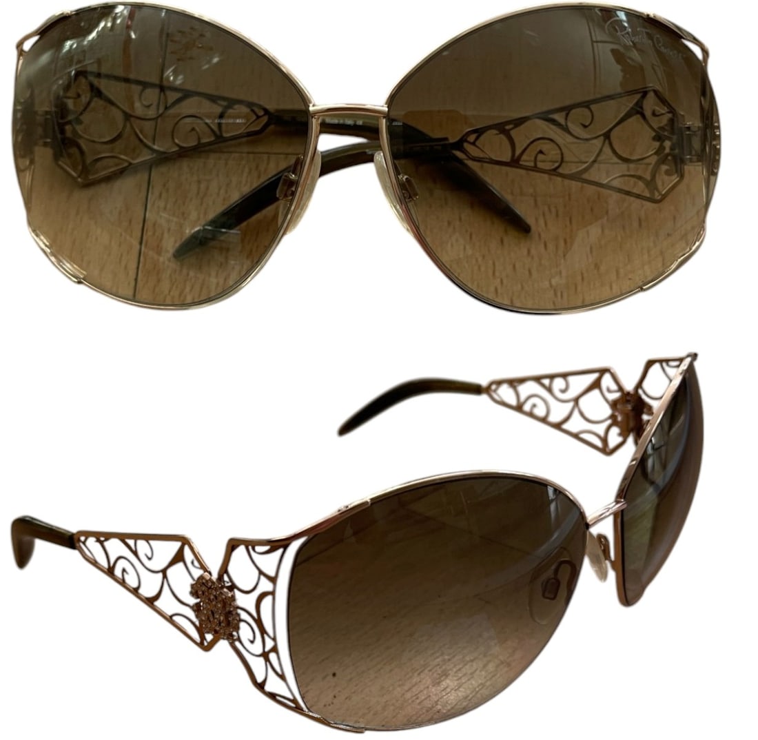 Pair of Roberto Cavalli Targelie 372S Womens Sunglasses: Pair of Roberto Cavalli Targelie 372S womens sunglasses. In very good condition.