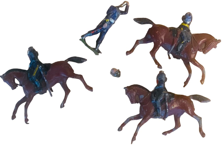 Set of 4 Lead Toy Soldiers: Set of 4 Lead Toy Soldiers mounted and on foot. Damaged or for spare parts. Sold as is!