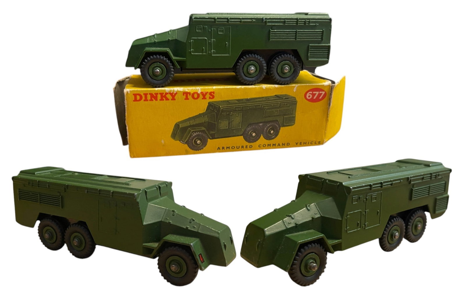 Dinky Toys Armoured Command Vechicle 677 (1 of 1)