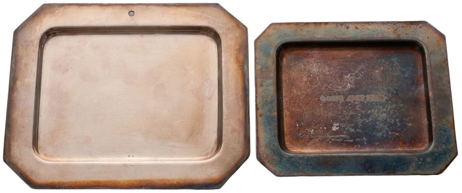 Set consisting of two visit cards metal trays (1 of 1)