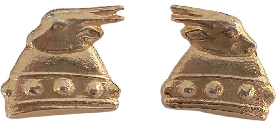 Skanderbeg Pins: Lot of 2. Breast Badges, 21 mm., gilt Bronze, thin pin on reverse. Mint conditionI (2)