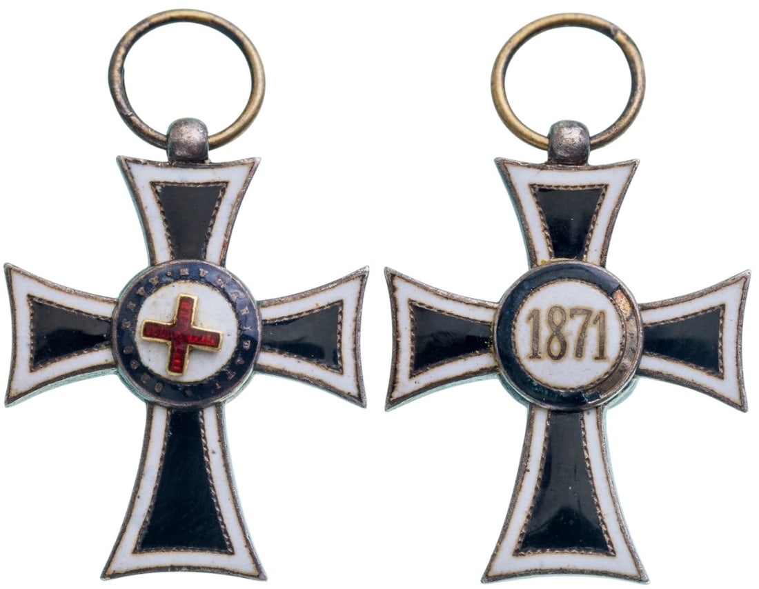 Marianer Cross, instituted in 1871: Knight`s Cross Miniature, 2nd Class. Breast Badge, 20x15 mm, Silver, enameled (damage in the center), original suspension ring. Very fine condition. II