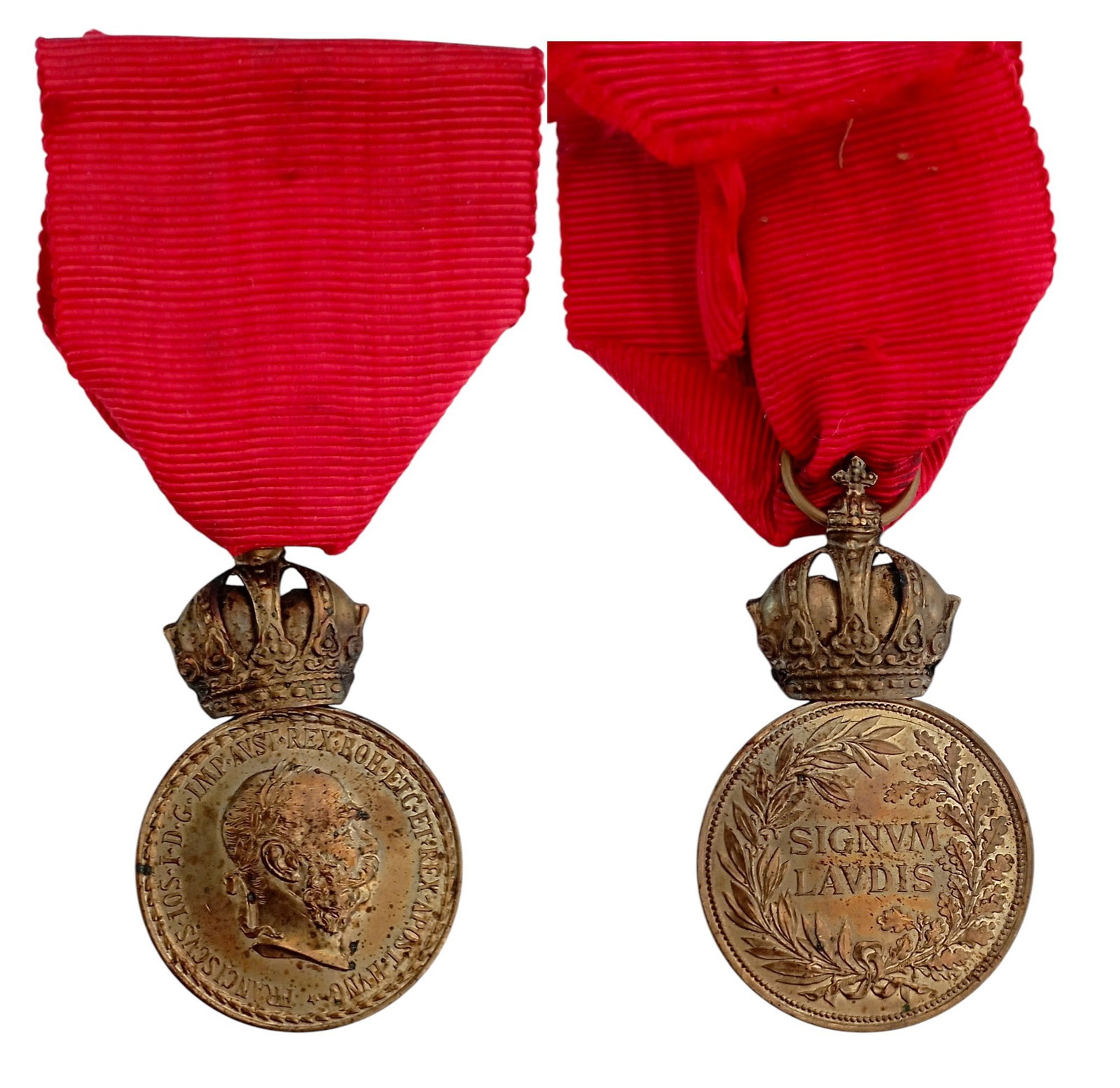 Military Merit Medal, 1890: Breast Badge, 52x31 mm., gilt Bronze, original ring and ribbon. Extremely fine condition! I