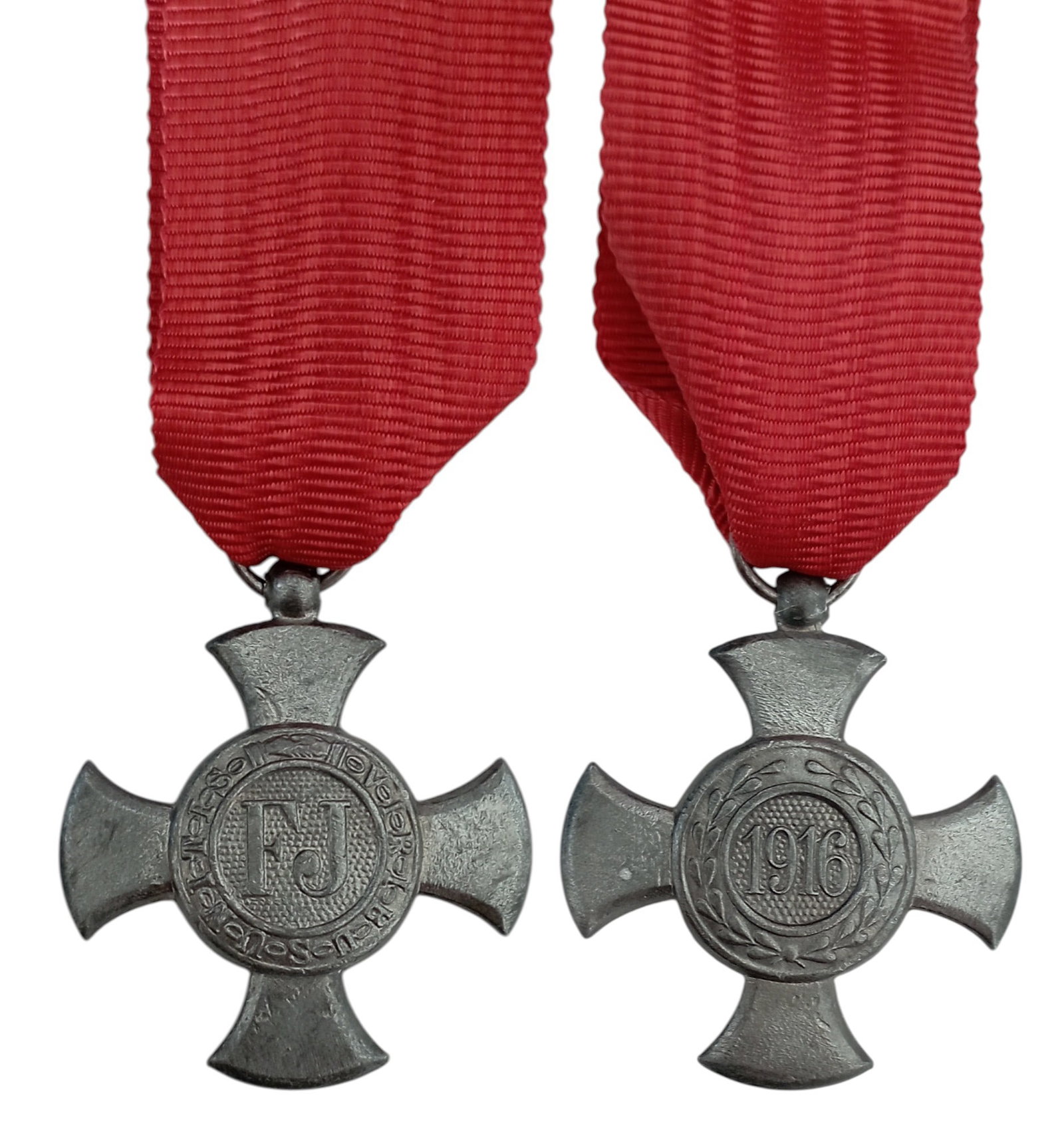 Iron Merit Cross, 1916: Breast Badge, 39x34 mm., Iron, original ring and ribbon. Extremely fine condition! I
