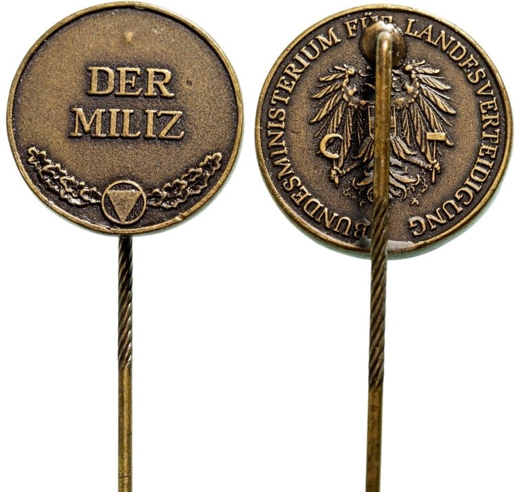 Milice Association Pin (1 of 1)