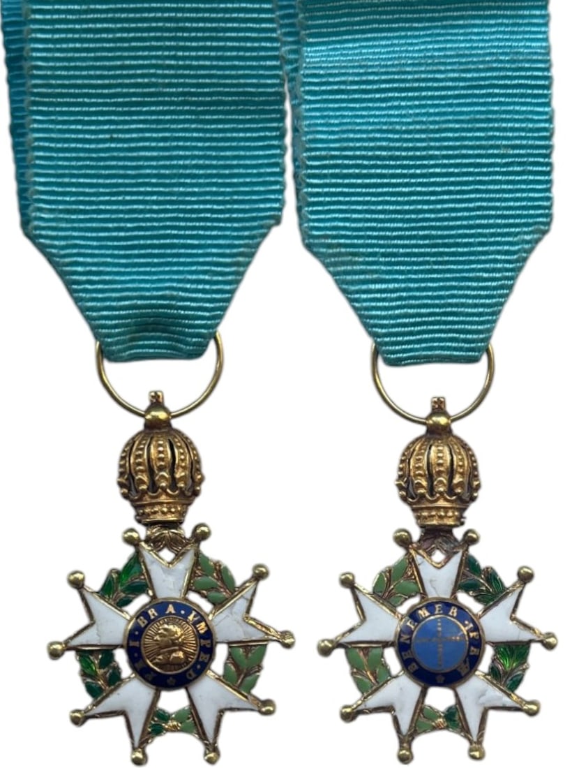 Imperial Order of the Southern Cross: Officerâ??s Cross of Reduced Size. Breast Badge, 37x22 mm, GOLD, 4.1 g, enameled, original suspension crown, ring and ribbon.A superb old 19th century badge, in very fine condition! II