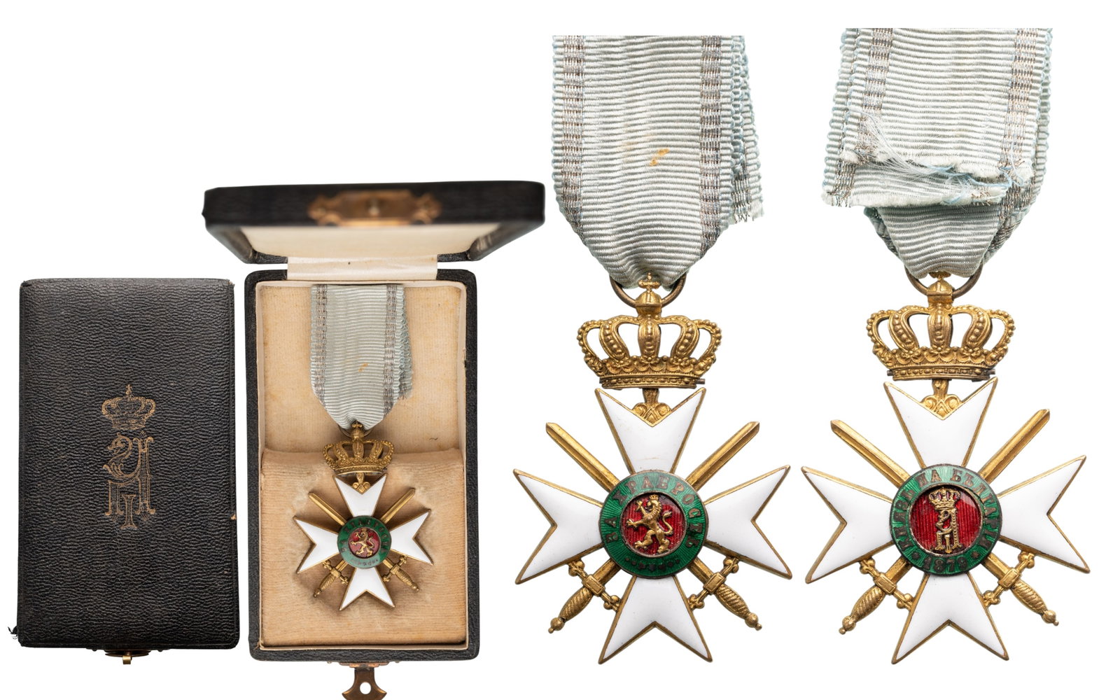Order for Bravery: 3rd Class, 2nd Grade, 2nd Model (Balkan Wars of 1912-1913). Breast Badge, 54x39 mm, gilt Bronze, original suspension ring and triangular ribbon, in original case of issue, with gilt monogram and