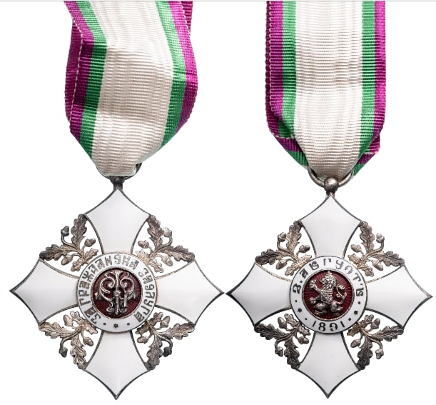 Order for Civil Merit: Knight's Cross, 5th Class, 2nd Pattern, 1910. Breast Badge, 55x52 mm, silvered, central medallion enameled, original suspension ring and ribbon. A large badge of best jeweler'squality, and extremely f