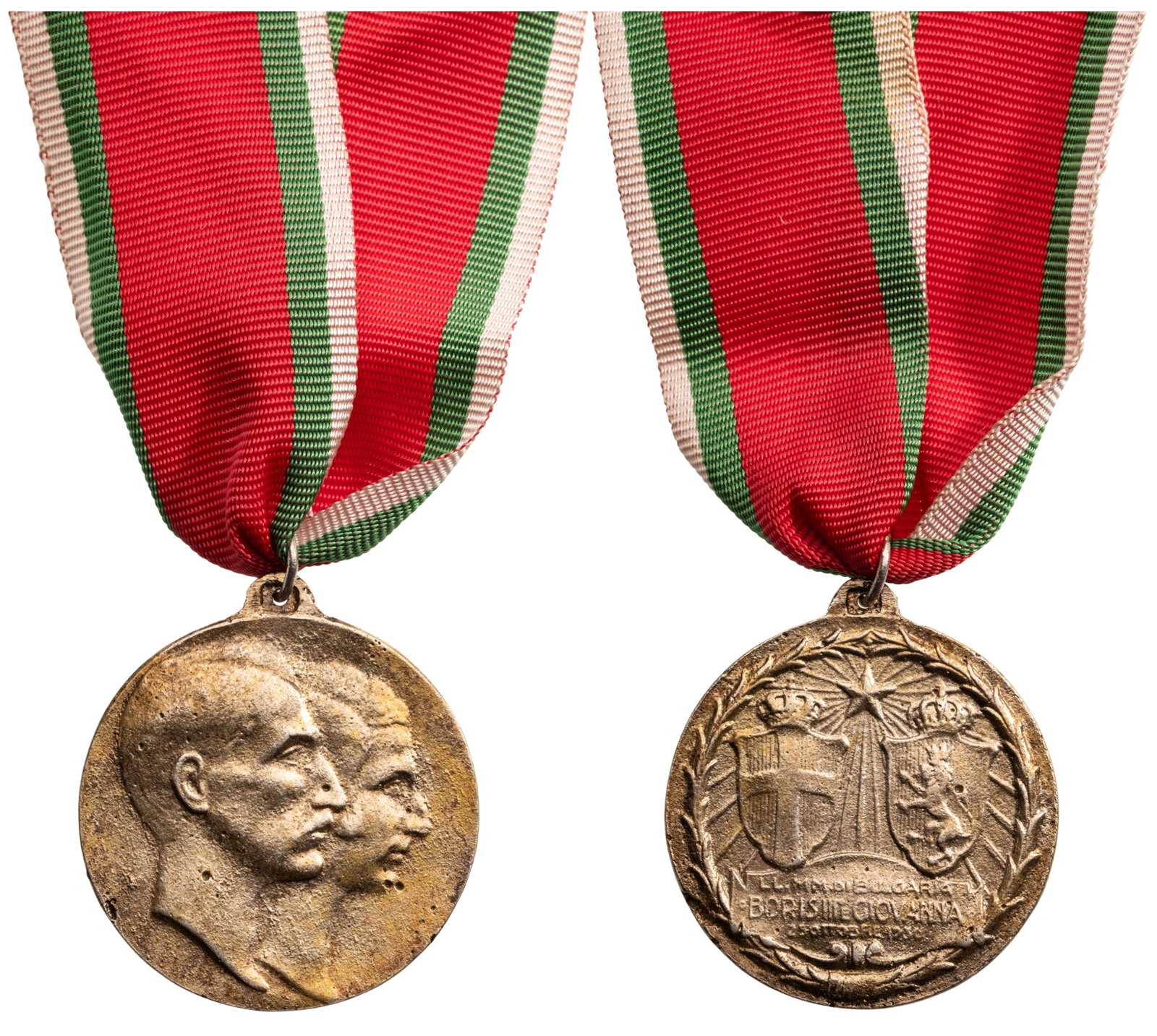 WEDDING MEDAL BORIS III AND GIOVANNA OF SAVOIA, 1930, GOLD CLASS: Breast Badge, 34x31 mm., gilt Silver, original suspension ring and ribbon. Extremely fine condition and scarce! I R!