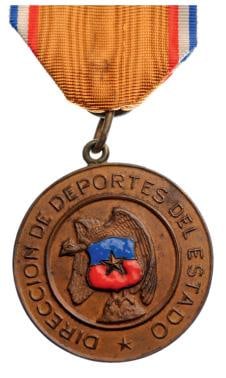 Bronze Medal of the State Direction of Sports: Breast Badge, Bronze, 37 mm, partially enameled, original suspension ring and ribbon. Very fine condition! II