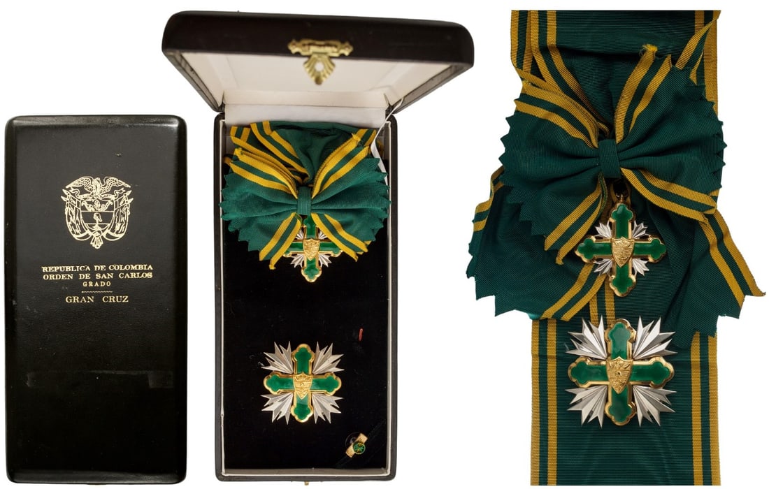 ORDER OF SAN CARLOS: Grand Cross Set, instituted in 1954. Sash Badge, 55x50 mm, partially gilt Silver, both sides enameled, superimposed part gilt with original suspension device, ring and long complete sash. Breast Star,
