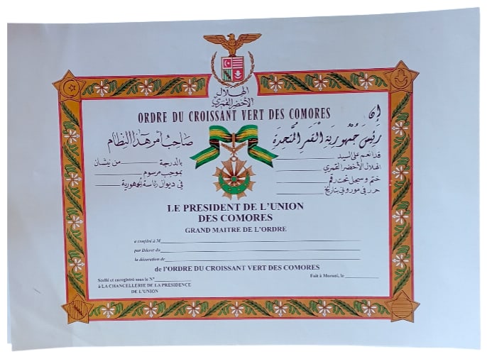 Order of the Green Crescent of Comoros: Awarded Document unnamed, for any class, instituted in 1965. Extremely fine condition! I