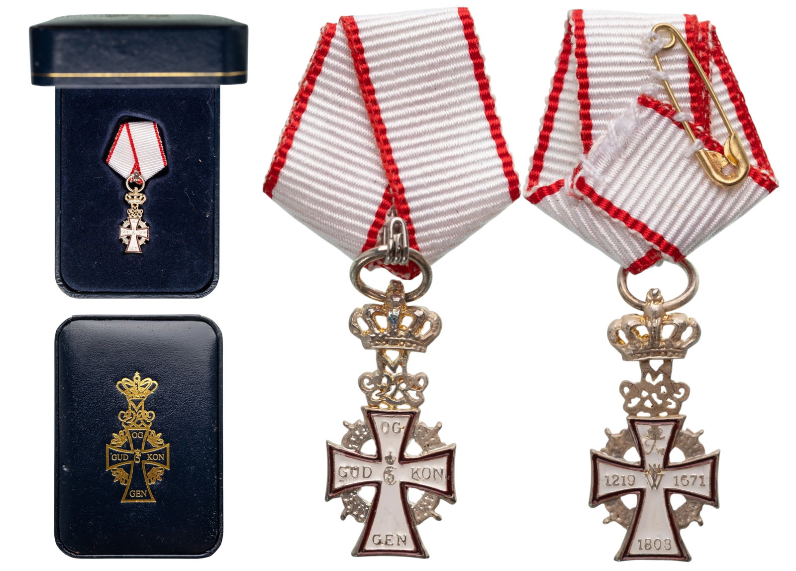 The Order of Dannebrog: Knight's Cross Miniature, Margrethe II (1972 - 2024). Breast Badge, 27x13 mm., chiseled Silver bearing to its centre the crowned Royal cypher â??Wâ?? and the arms with the Orderâ??s Motto â??GUD