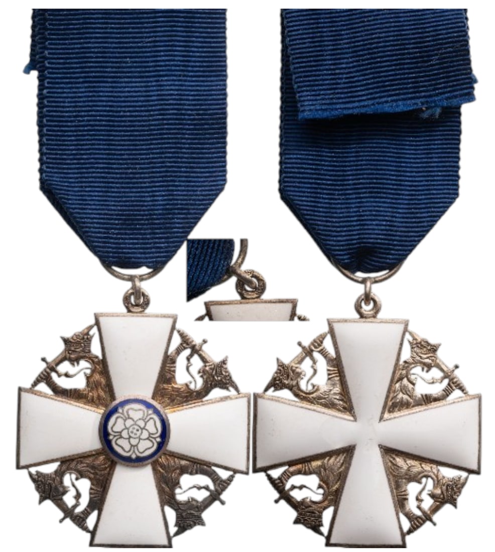 The Order of the Rose: Knight`s Cross, instituted in 1919. Breast Badge, 45x41 mm, Silver, hallmarlked, maker's mark "AT", enameled, original suspension ring and ribbon. A nice badge, in extremely fine condition. I