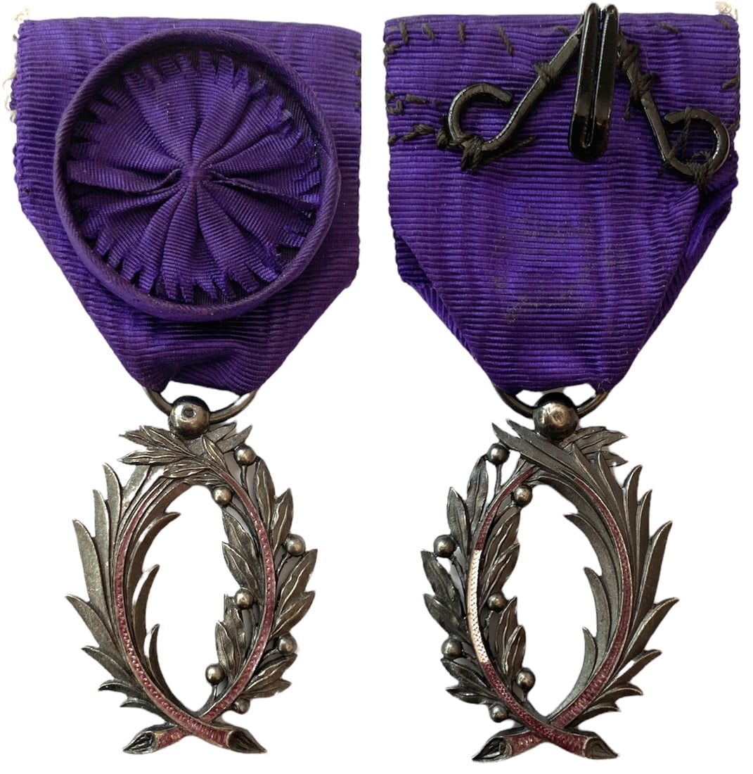 ORDER OF THE ACADEMIC PALMS: Officer`s Cross. Breast Badge, 40x29 mm, Silver, partially enameled both side (chips), original suspension ring and ribbon with rosette. I-