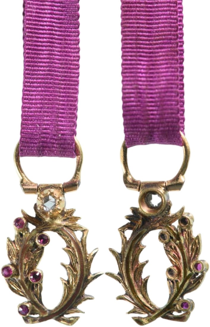 ORDER OF THE ACADEMIC PALMS: Officer`s Cross Miniature with Diamonds, 4th Class. Breast Badge, 16x10 mm, GOLD 1.5 g, with one Brilliant, enameled, original suspension ring and ribbon. Superb! I R!