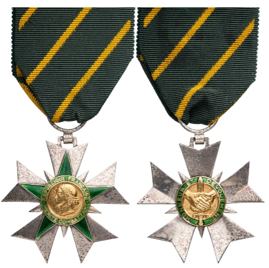 FIGHTER MERIT ORDER: Knight`s Cross, 5th Republic, 3rd Class, instituted in 1953. Breast Badge, 46x41 mm., Silver, enameled, original suspension ring and ribbon. Extremely fine condition! I
