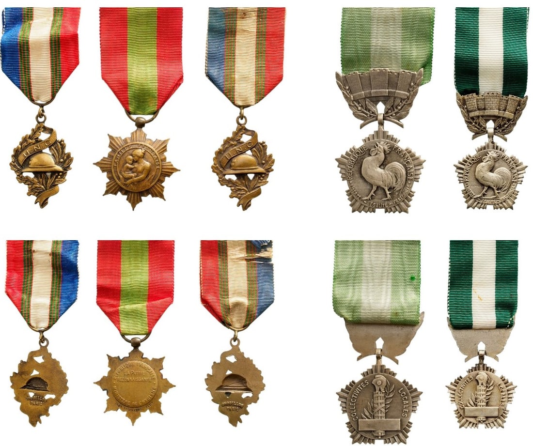 Lot of 5 Medals.: Two Union of Veterans Association. Breast Badges, 38x25 mm, Bronze, original suspension rings and ribbons; Medal for the French Families. Breast Badge, 35 mm, Bronze, original suspension ring and