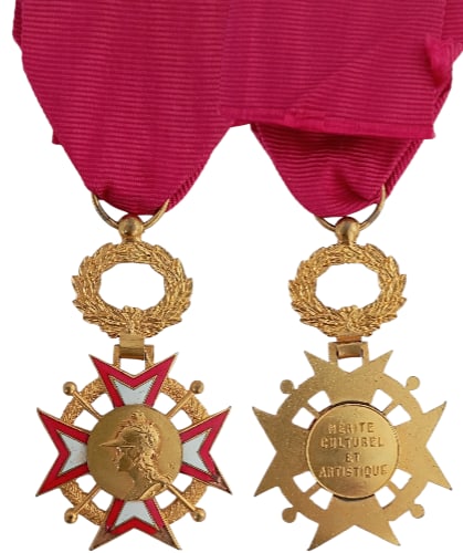 Cultural and Artistic Medal: Breast Badge, 63x38 mm, gilt Bronze, one side enameled (chips), original suspension wreath, ring and ribbon. Fine condition! II