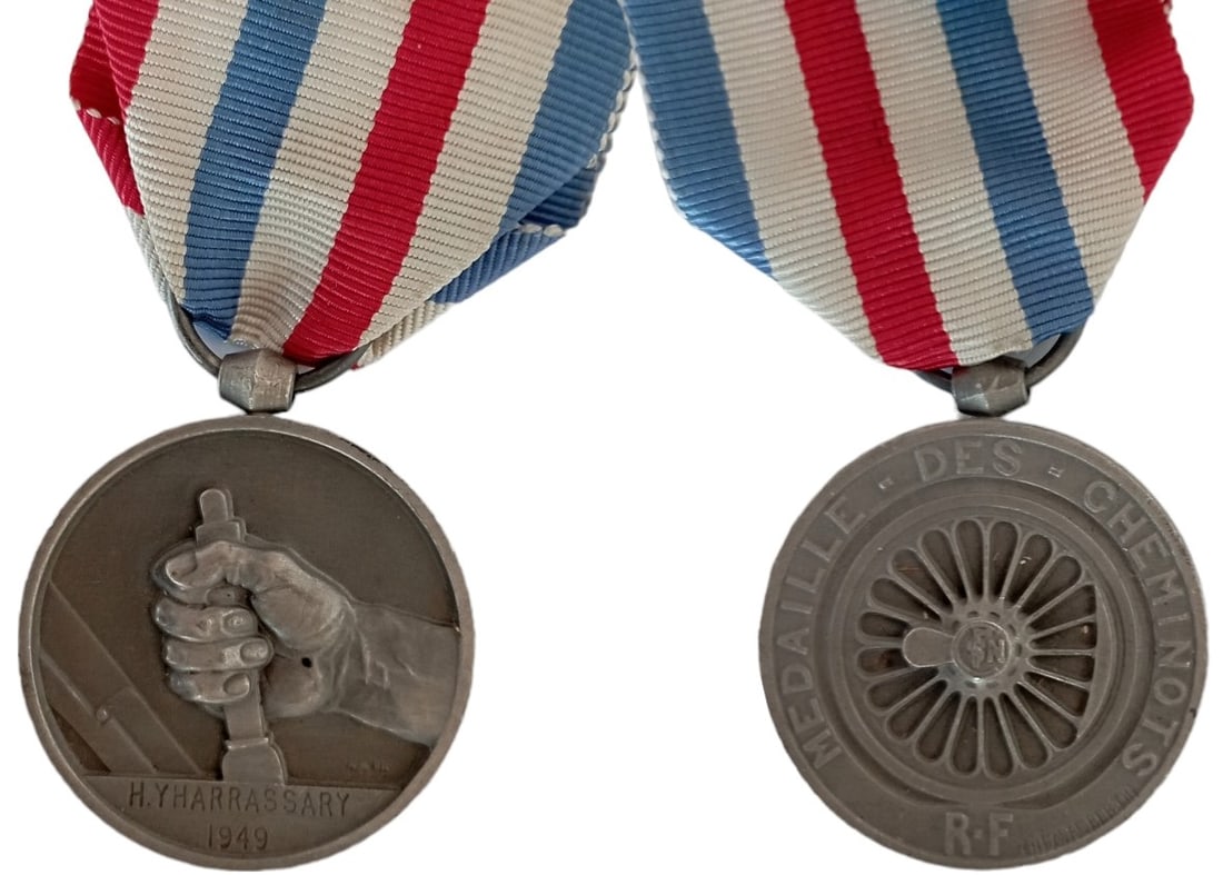 WWII Rairoad Medal of Honor, dated 1949: Breast Badge, 30 mm, Silver, named, original suspension ring and ribbon. I