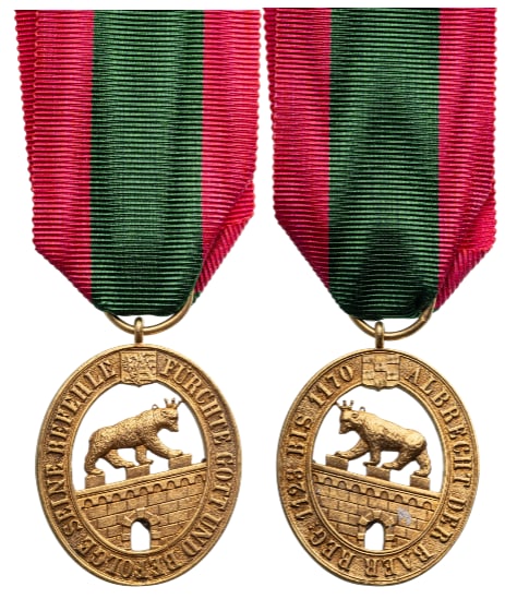 Order Of Albert The Bear: Knight's Cross, 1st Class. Breast Badge, 43x32 mm., gilt Silver, original suspension ring and ribbon. Extremely fine and scarce! I R!