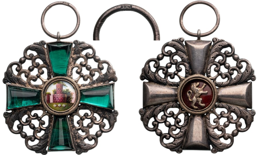 ORDER OF THE LION OF ZAHRINGEN: Knight's Cross, 2nd Class, instituted in 1815. Breast Badge, 43x38 mm, Silver, both sides enameled, gold swords, original suspension ring! I